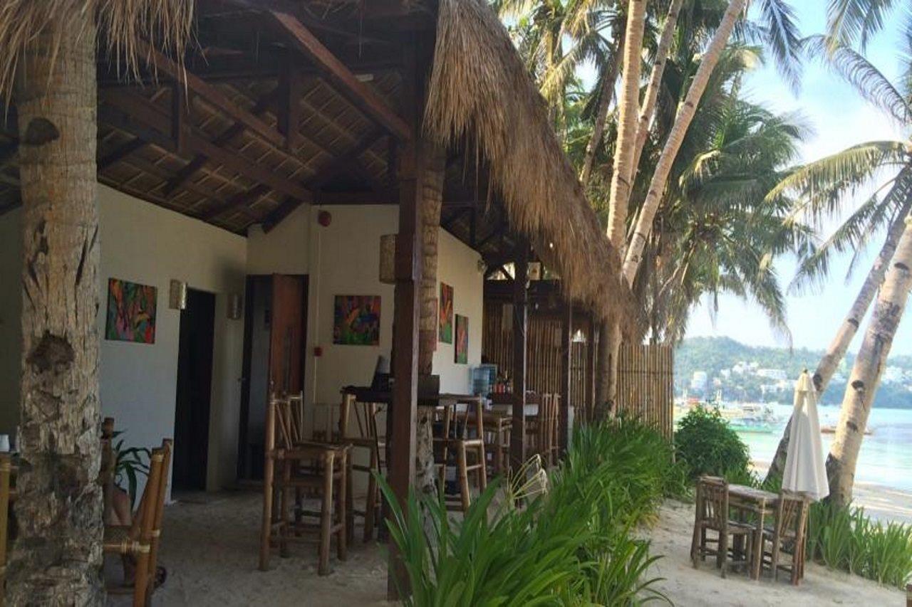 Rieseling Boracay Beach Resort 발라박 외부 사진